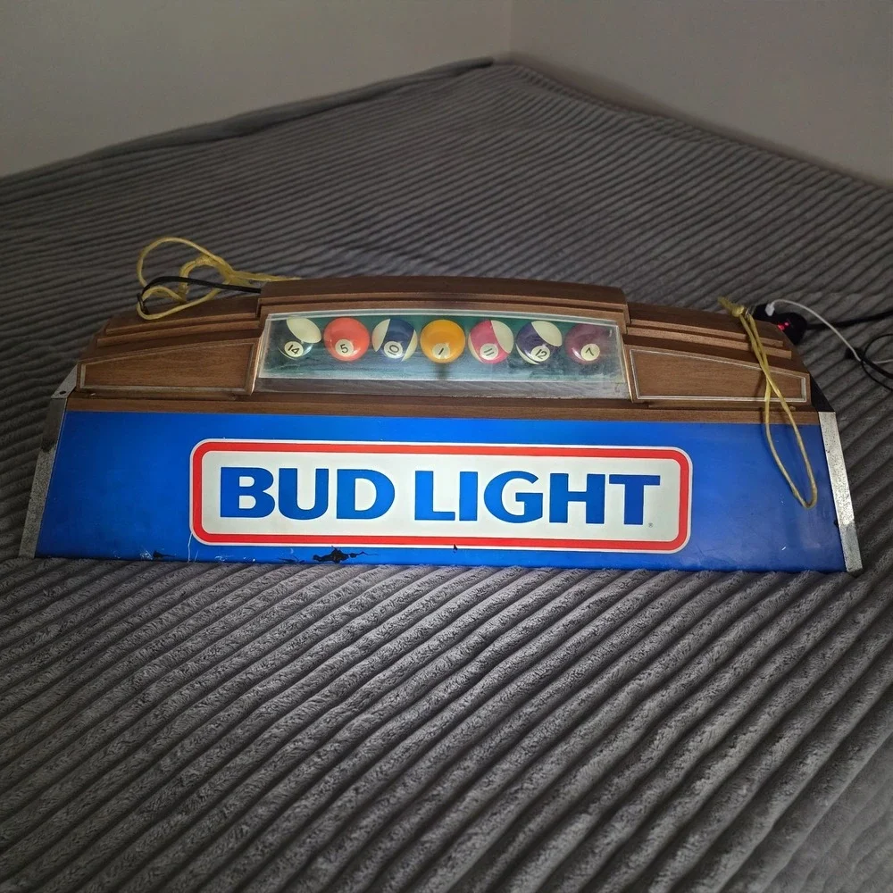 Bud Light Billiards Pool Table Light Blue Wood Grain Vintage 1983‎ Hanging Lamp